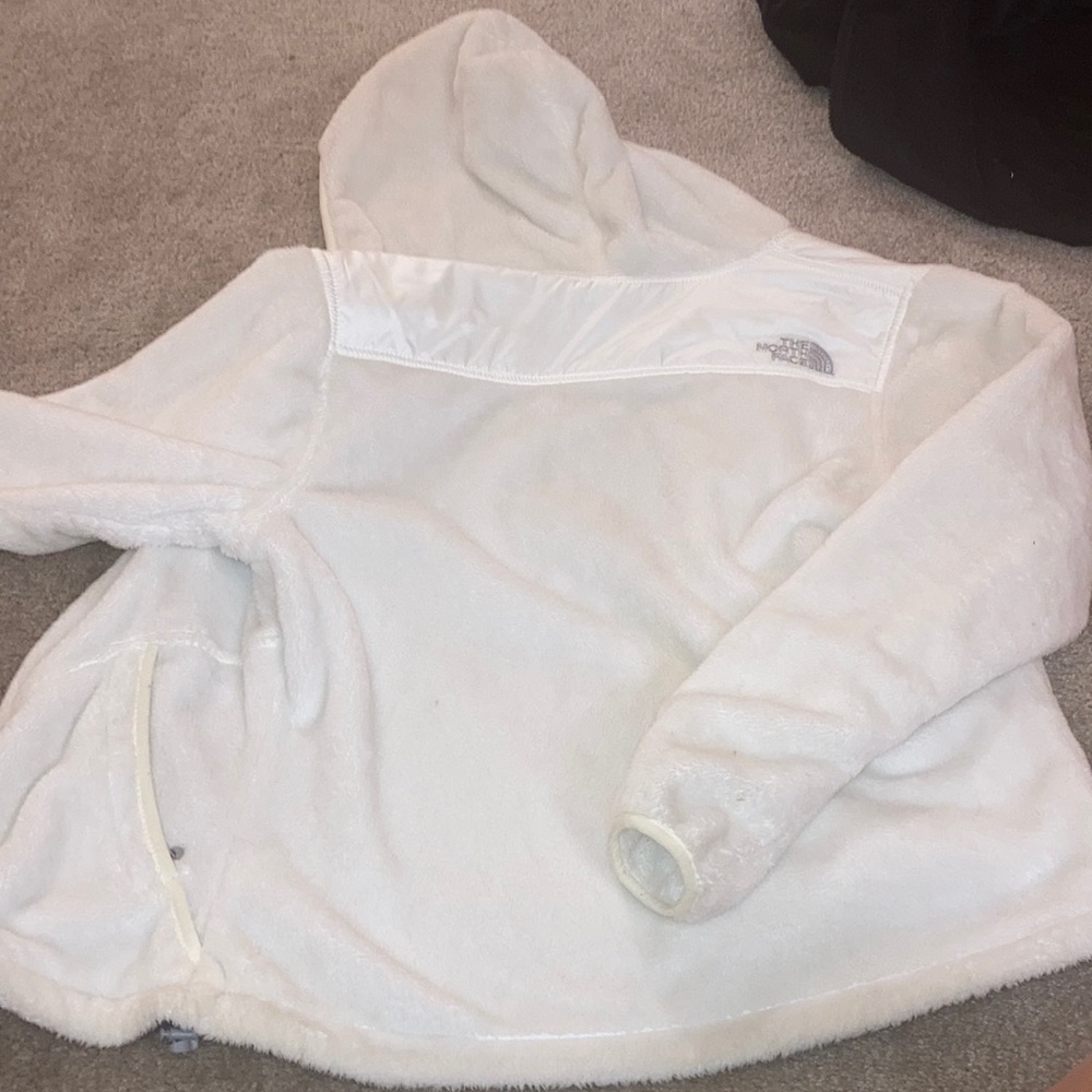 EUC white soft north face - Picture 5 of 6